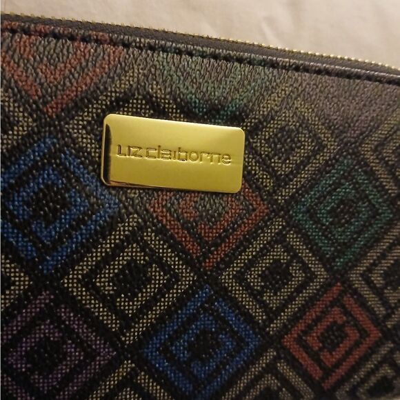 Liz Claiborne Wallet/Wristlet NWOT - Picture 2 of 6